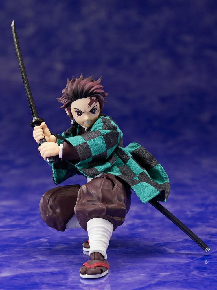 Demon Slayer: Kimetsu no Yaiba Actionfigur 1/12 Tanjiro Kamado 14 cm