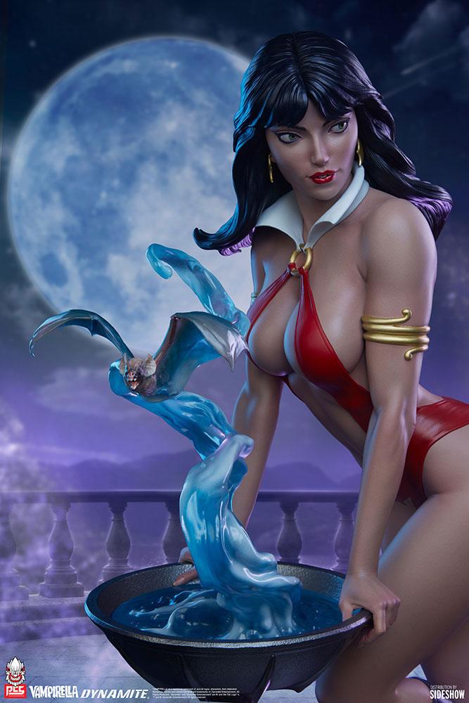 Vampirella Statue 1/3 Vampirella 67 cm