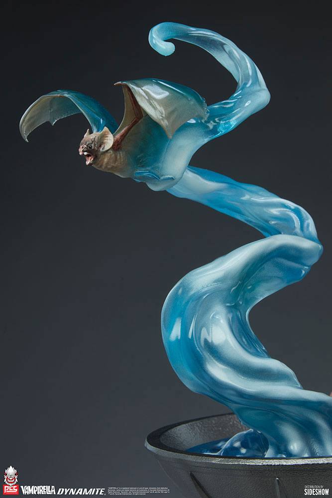 Vampirella Statue 1/3 Vampirella 67 cm