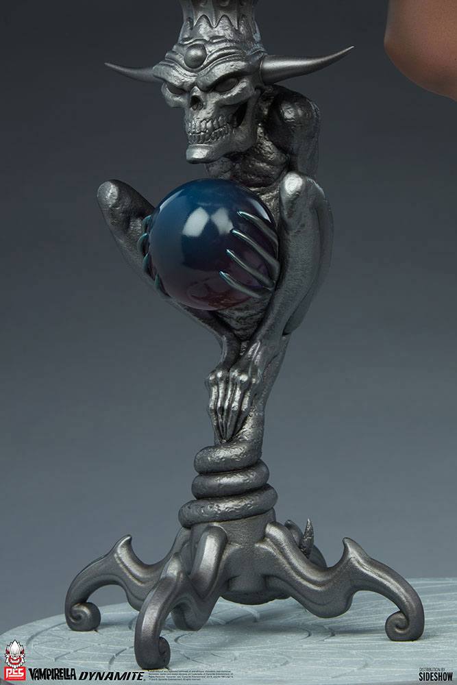 Vampirella Statue 1/3 Vampirella 67 cm