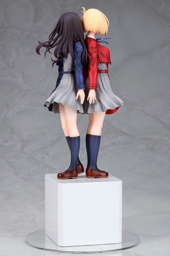 Lycoris Recoil PVC Statue 1/8 Chisato Nishikigi & Takina Inoue 30 cm 