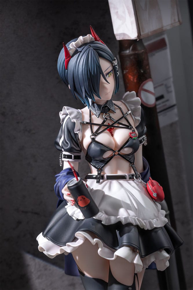 Azur Lane PVC Statue 1/6 Ulrich von Hutten Madchen Trummer Ver. 28 cm   