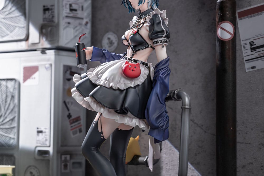 Azur Lane PVC Statue 1/6 Ulrich von Hutten Madchen Trummer Ver. 28 cm   