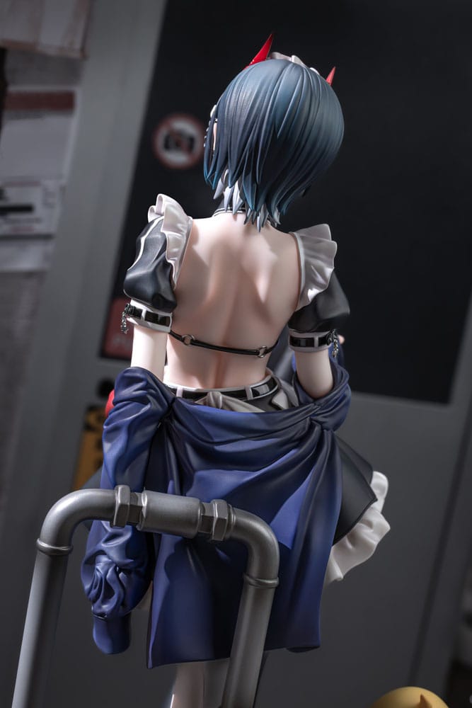 Azur Lane PVC Statue 1/6 Ulrich von Hutten Madchen Trummer Ver. 28 cm   