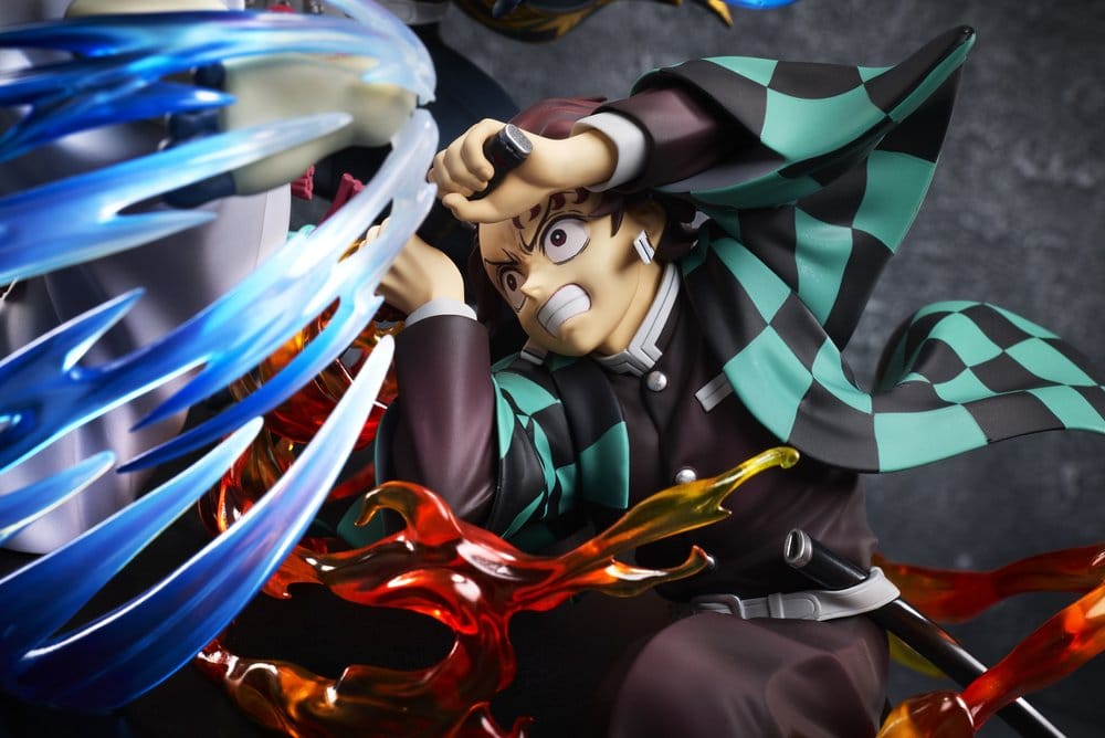 Demon Slayer: Kimetsu no Yaiba PVC Figur Tanjiro Kamado & Giyu Tomioka & Akaza 13 cm