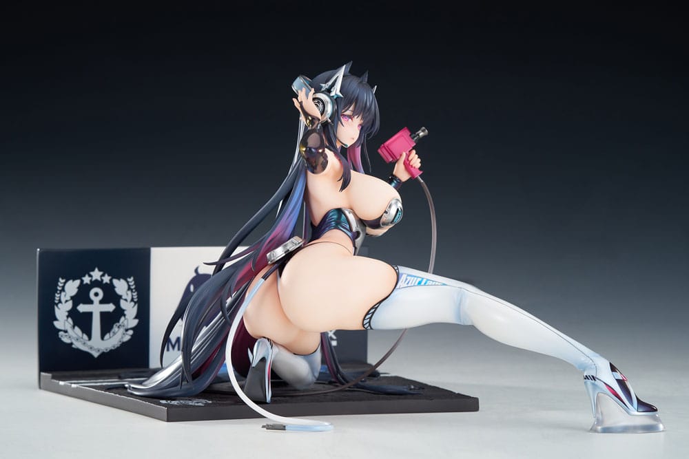 Azur Lane PVC Statue 1/7 Strasbourg Faerie of the Race Circuit Ver. 16 cm                   