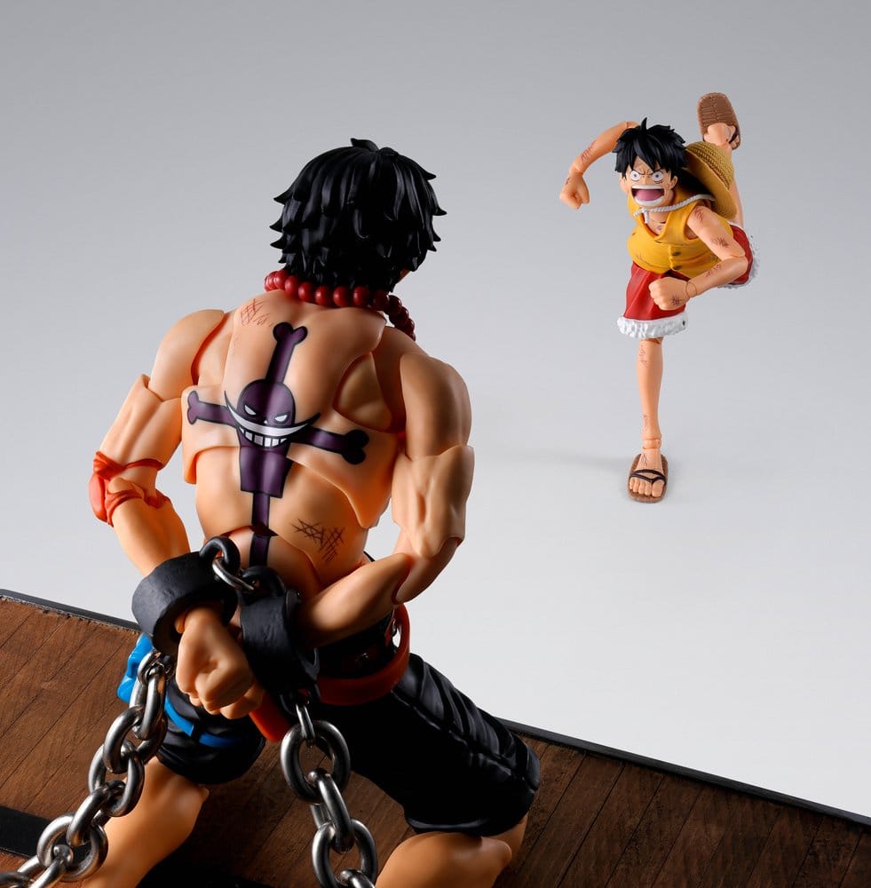 One Piece S.H. Figuarts Actionfigur Portgas D. Ace -Marineford- 16 cm