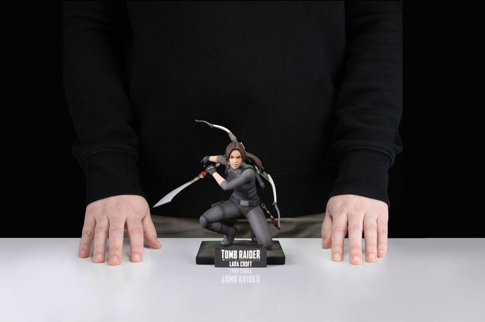 Tomb Raider PVC Statue The Legend of Lara Croft 19 cm     