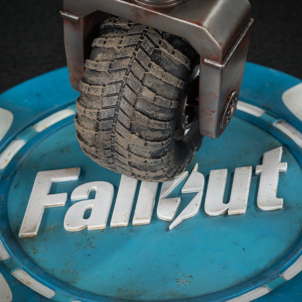 Fallout (Amazon) PVC Figur Victor the Securitron 25 cm