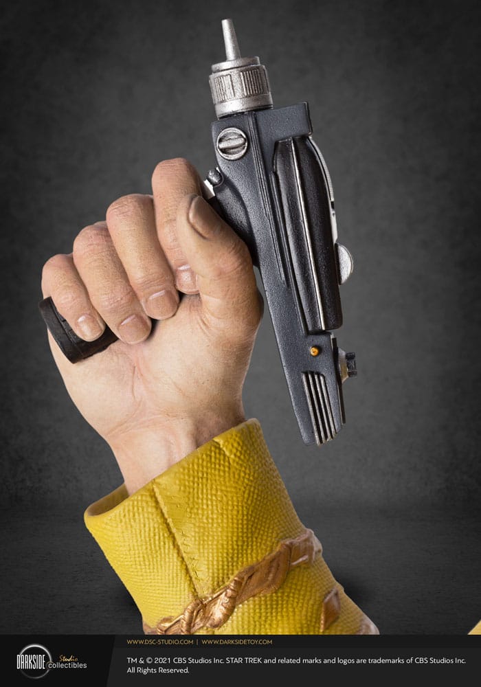 Star Trek Musuem Statue 1/3 Captain James T Kirk 64 cm