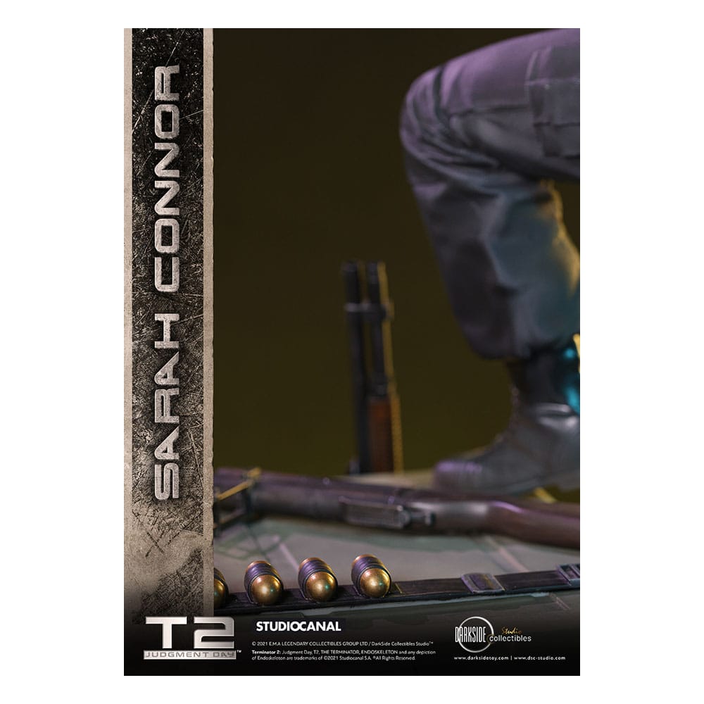 Terminator 2: Judgement Day 30th Anniversary Statue Sarah Connor 1/3 Exclusive 71 cm