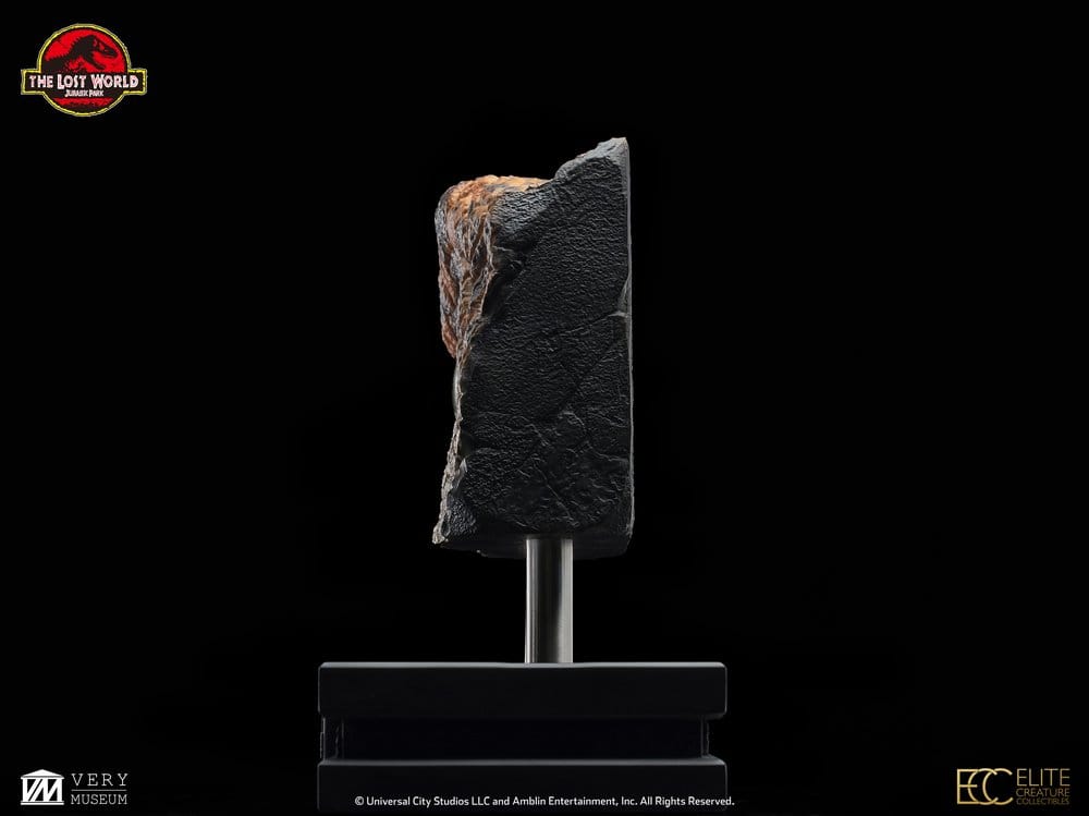 The Lost World: Jurassic Park Replik Male Velociraptor Eye Prop 23 cm     