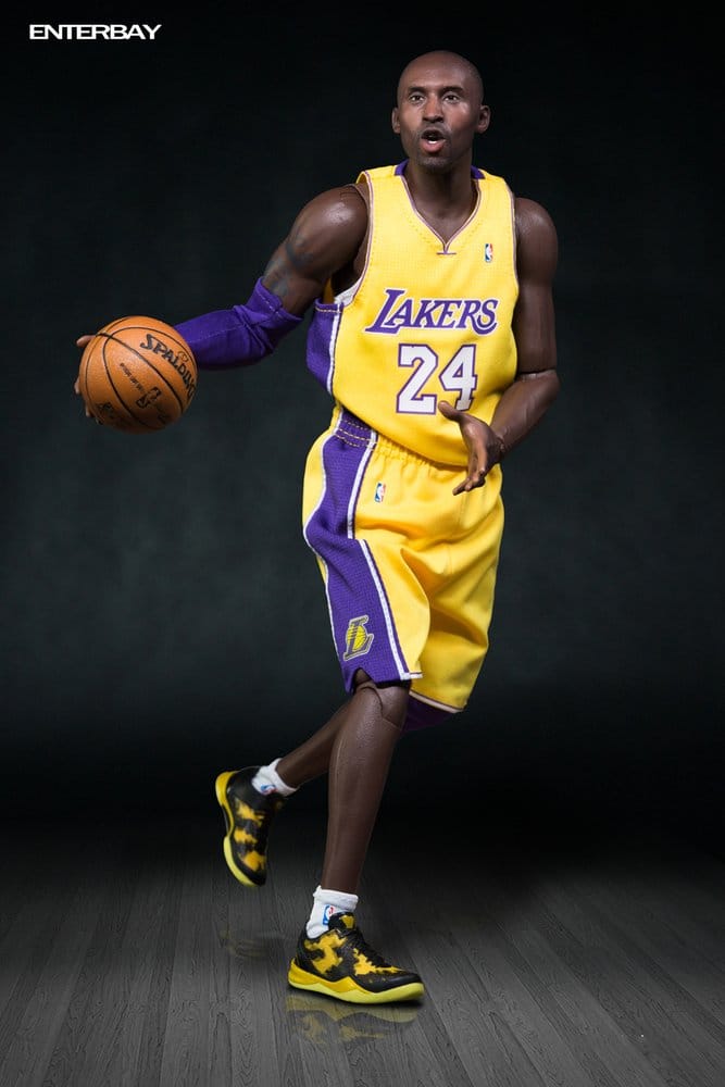 NBA Collection Real Masterpiece Actionfigur 1/6 Kobe Bryant 33 cm