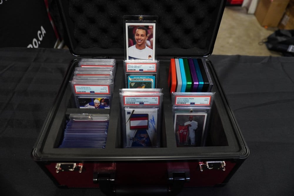 Evoretro Trading Card Aufbewahrungsbox für 90 Karten X Rot