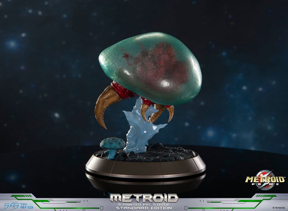 Metroid Prime PVC Figur Metroid (Standard) (Glow in the Dark) 21 cm