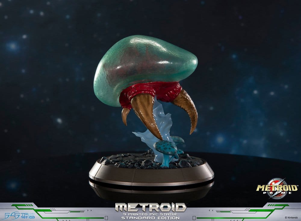 Metroid Prime PVC Figur Metroid (Standard) (Glow in the Dark) 21 cm
