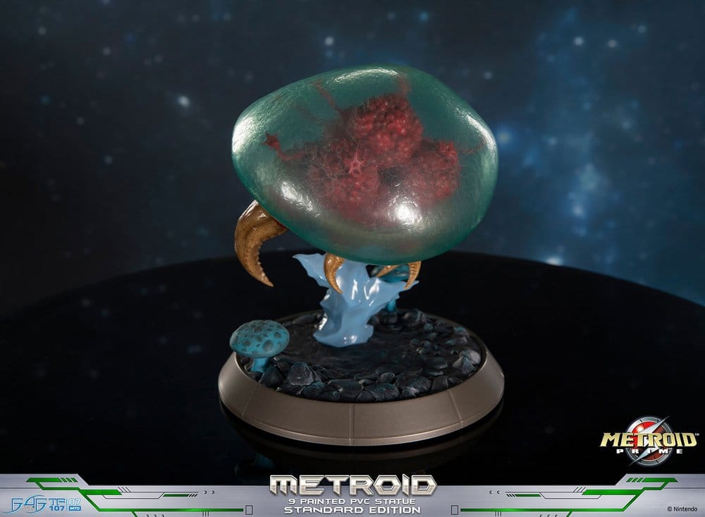Metroid Prime PVC Figur Metroid (Standard) (Glow in the Dark) 21 cm