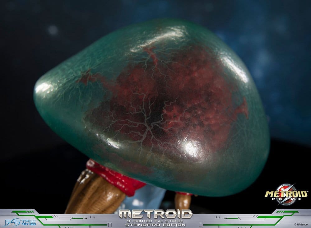 Metroid Prime PVC Figur Metroid (Standard) (Glow in the Dark) 21 cm