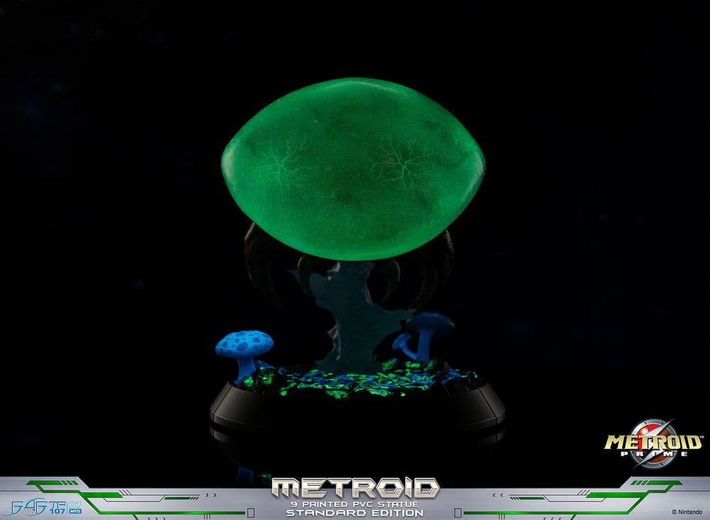 Metroid Prime PVC Figur Metroid (Standard) (Glow in the Dark) 21 cm