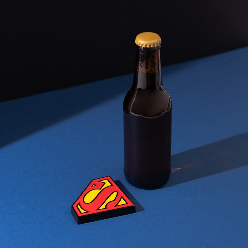 DC Comics Magnet mit Flaschenöffner Superman 9 cm 