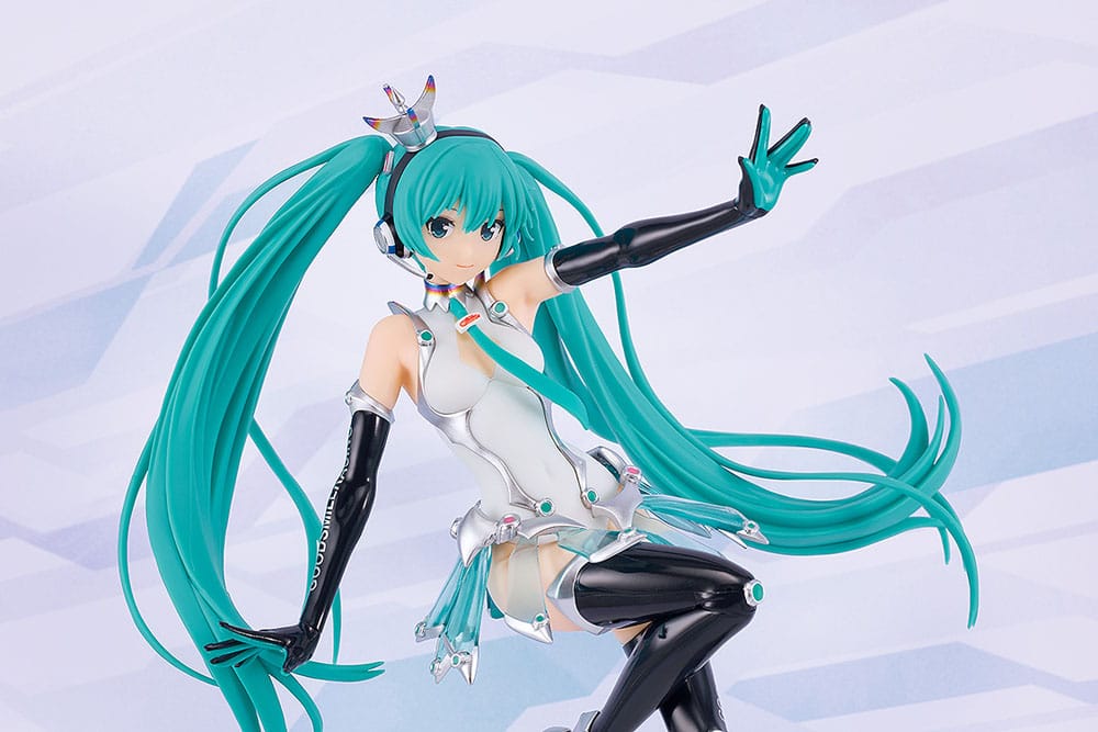 Hatsune Miku GT Project Plastic Model Kit Reincarnation Racing Miku: 2013 Ver. 19 cm 
