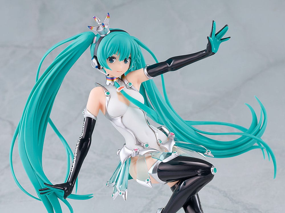 Hatsune Miku GT Project Plastic Model Kit Reincarnation Racing Miku: 2013 Ver. 19 cm 