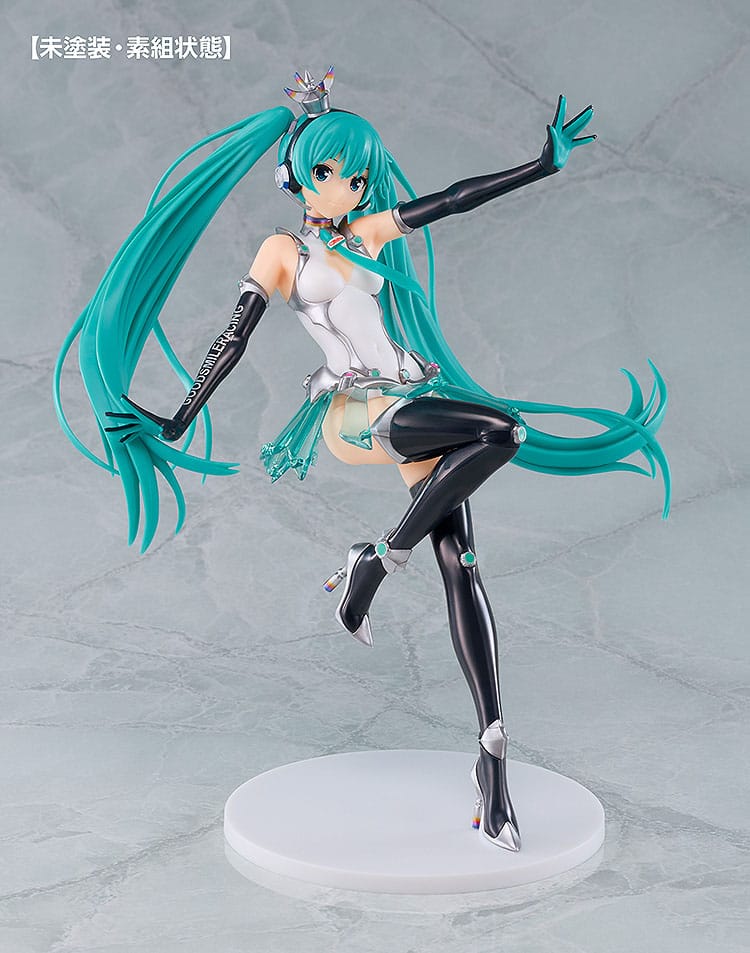 Hatsune Miku GT Project Plastic Model Kit Reincarnation Racing Miku: 2013 Ver. 19 cm 