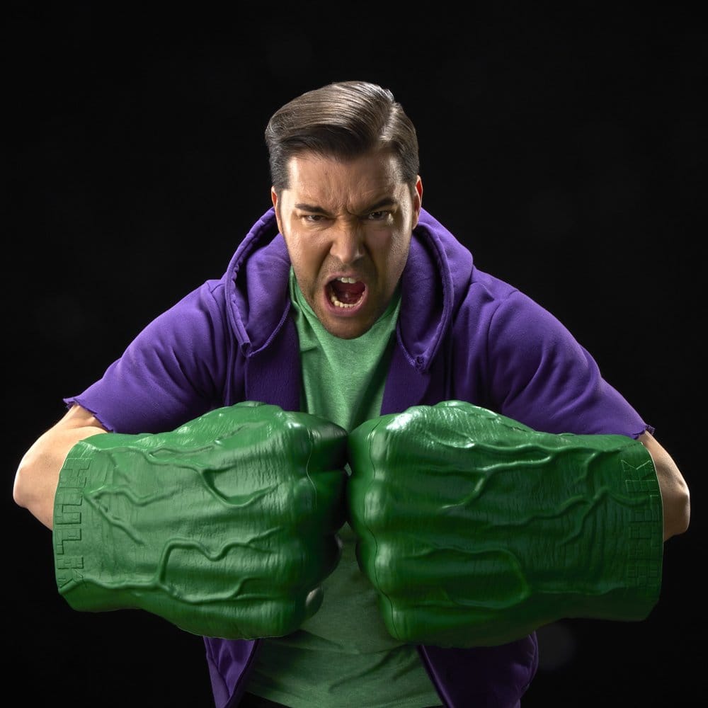 The Incredible Hulk Marvel Legends Premium Roleplay-Fäuste