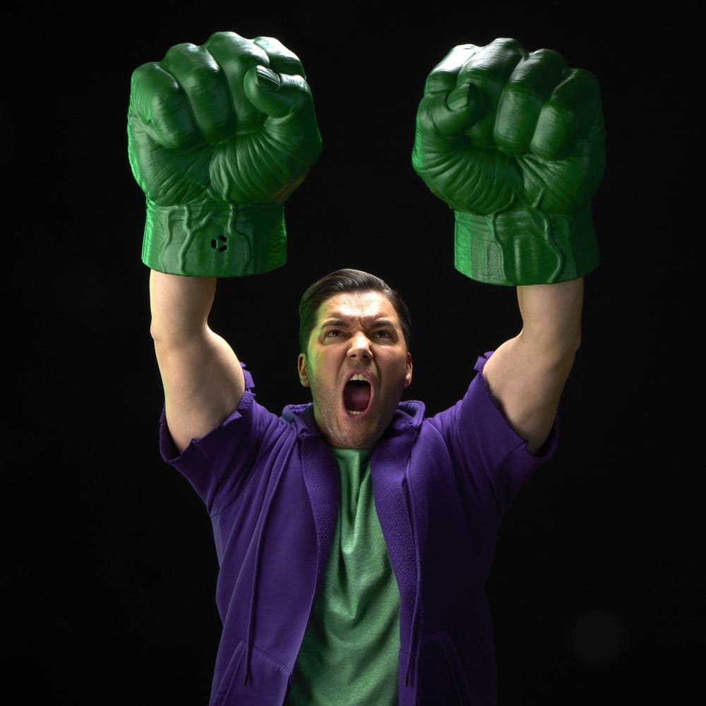 The Incredible Hulk Marvel Legends Premium Roleplay-Fäuste