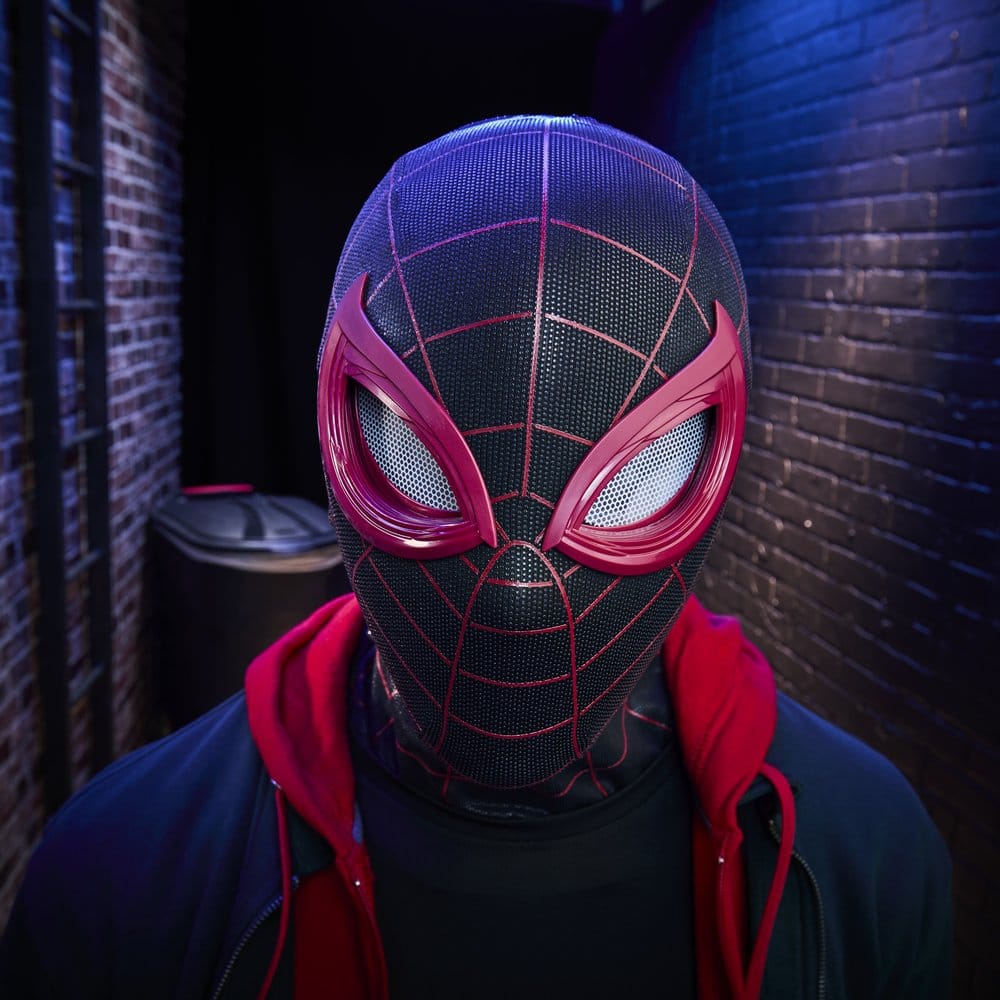 Spider-Man: Miles Morales Marvel Legends Elektronische Maske mit Fernbedienung