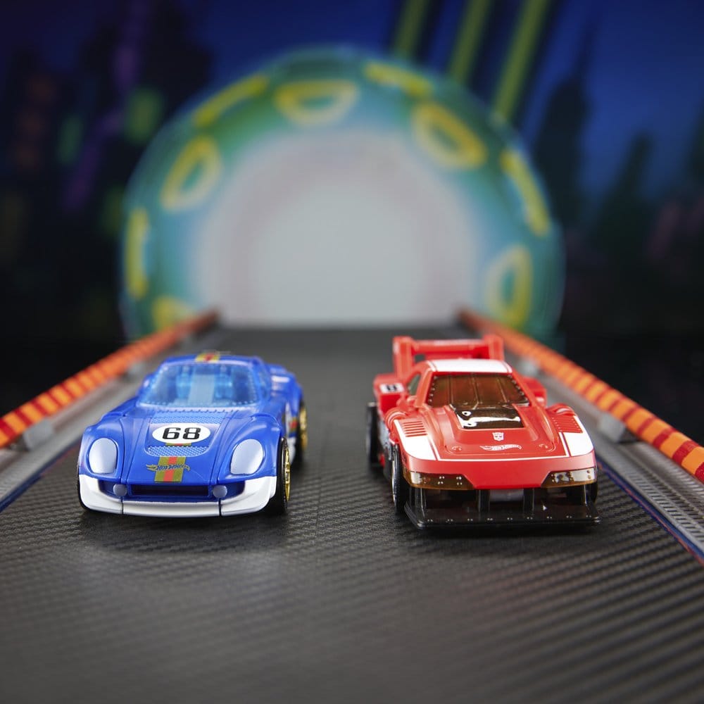 Transformers x Hot Wheels Collaborative Deluxe Class Actionfigur El Segundo Coupe 13 cm