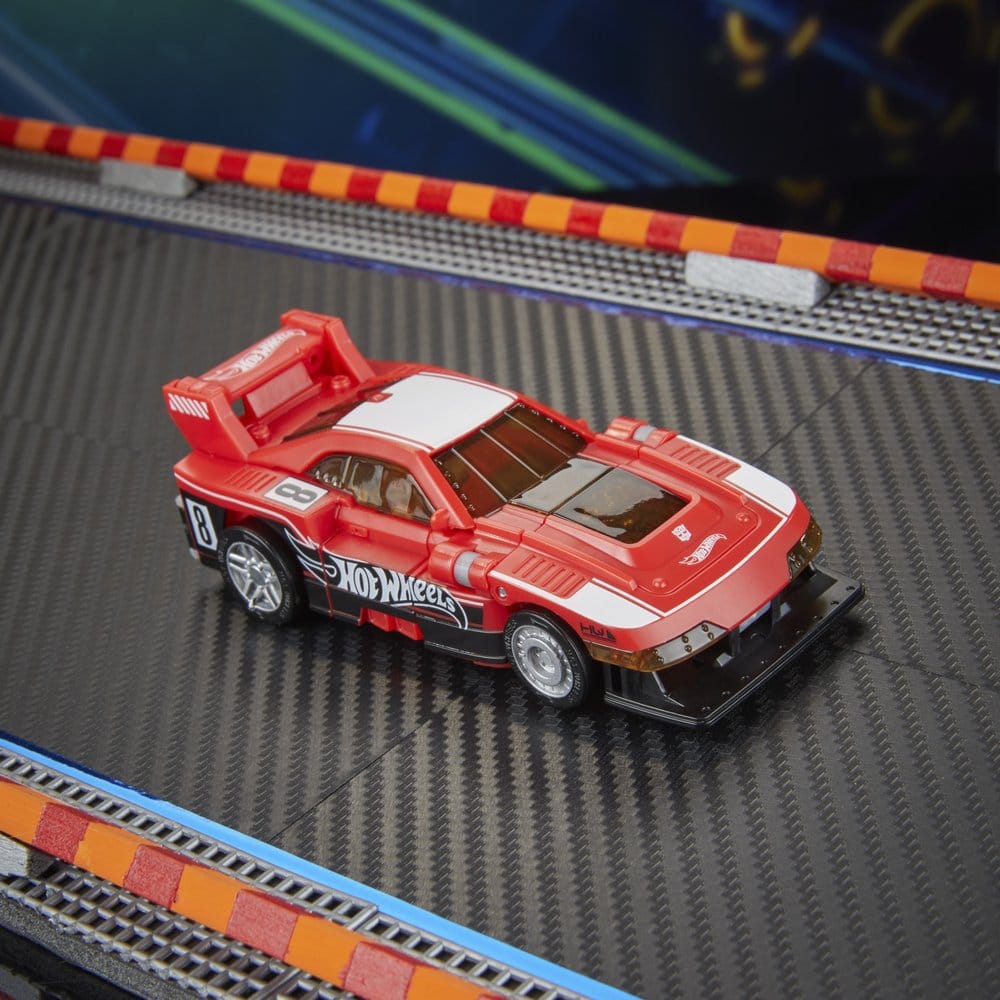 Transformers x Hot Wheels Collaborative Deluxe Class Actionfigur GT-Scorcher 13 cm