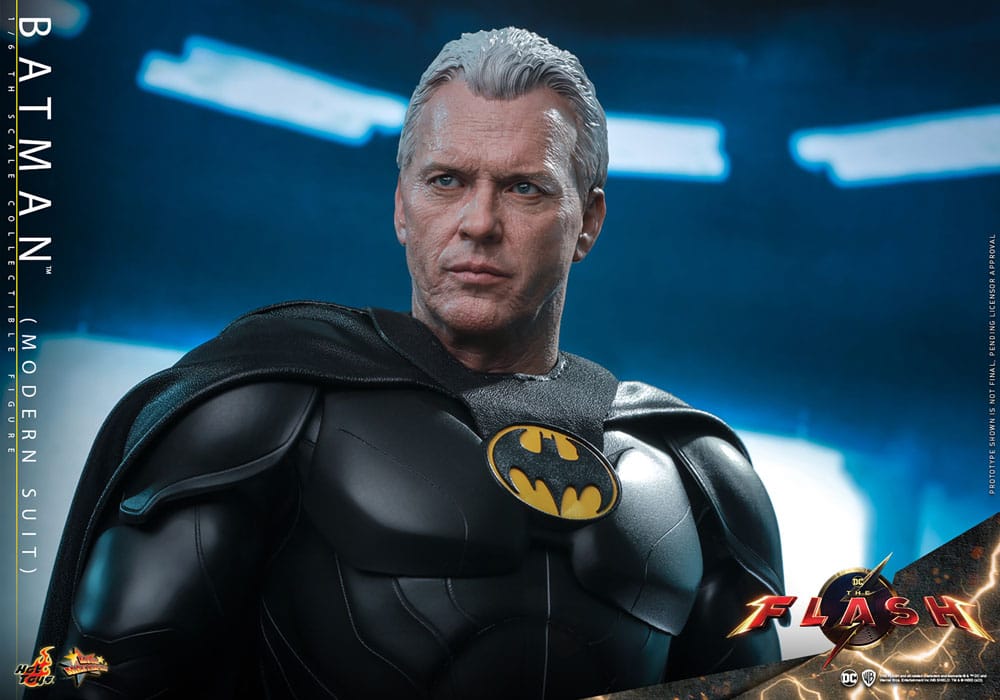 The Flash Movie Masterpiece Actionfigur 1/6 Batman (Modern Suit) 30 cm
