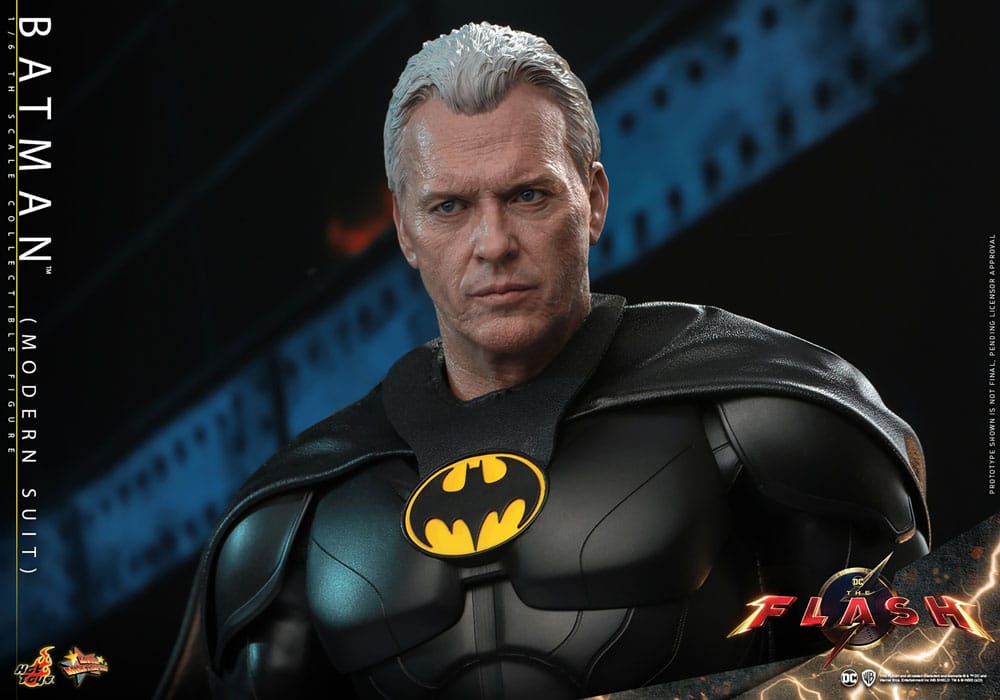The Flash Movie Masterpiece Actionfigur 1/6 Batman (Modern Suit) 30 cm