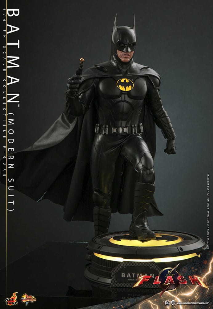 The Flash Movie Masterpiece Actionfigur 1/6 Batman (Modern Suit) 30 cm