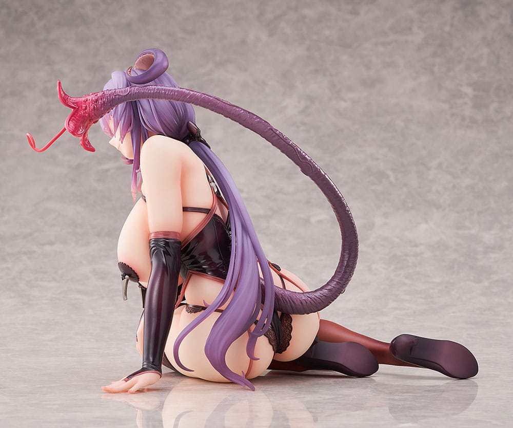 Succubus Homestay Statue 1/5 Sakuma Shiori 17 cm 