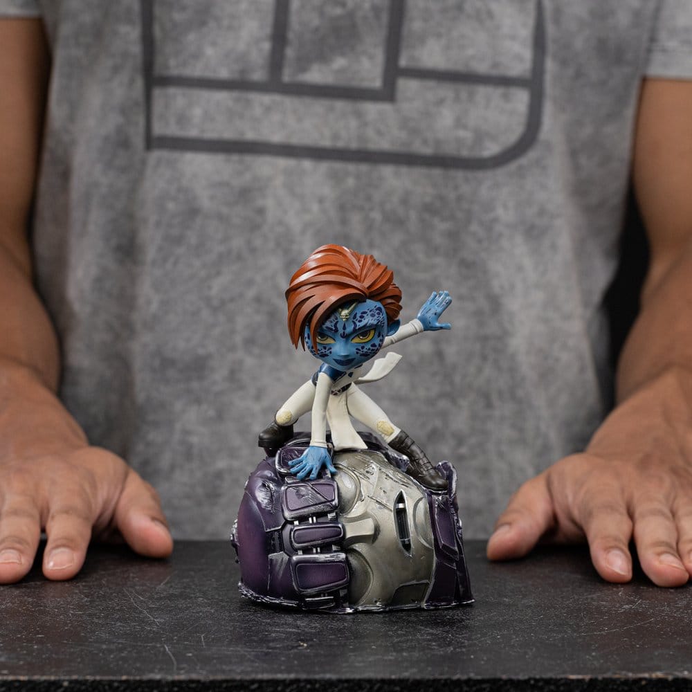 Avengers: Doomsday MiniCo Minifigur Mystique (Raven Darkhölme) 16 cm