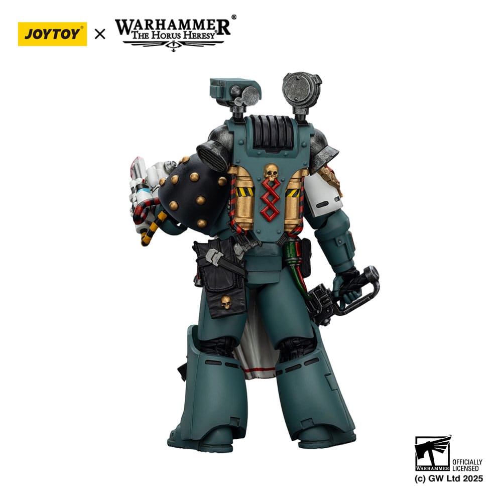 Warhammer 40,000: Sons of Horus Actionfigur Legion Apothecary 12 cm