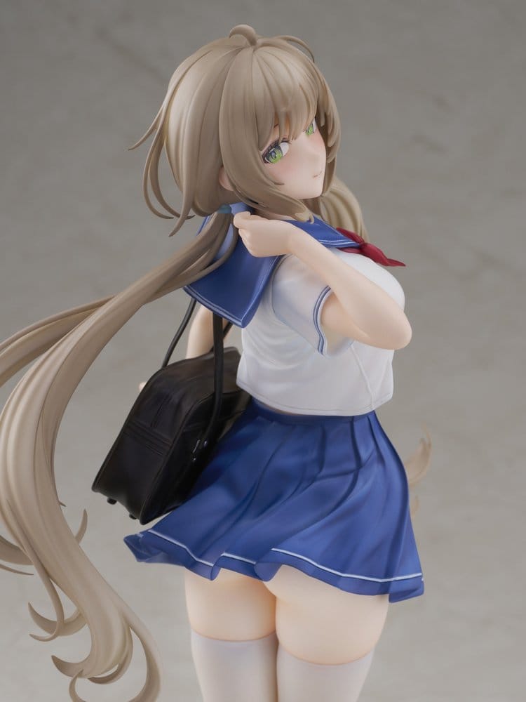 KoiKoi Sakura PVC Figur 1/6 Momoko Uniform Ver. 27 cm
