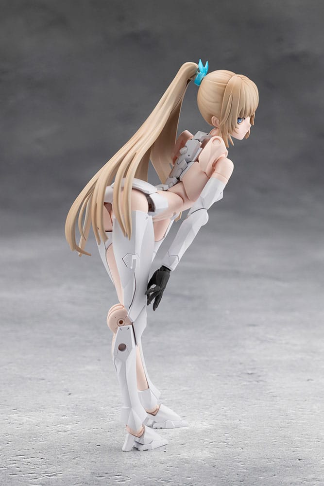 Megalomaria Unlimited Universe Plastic Model Kit Emulator 16 cm