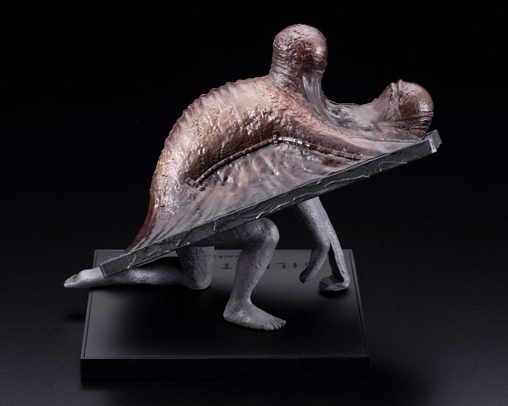 Silent Hill 2 Oshi Works Statue Abstract Daddy 15 cm         