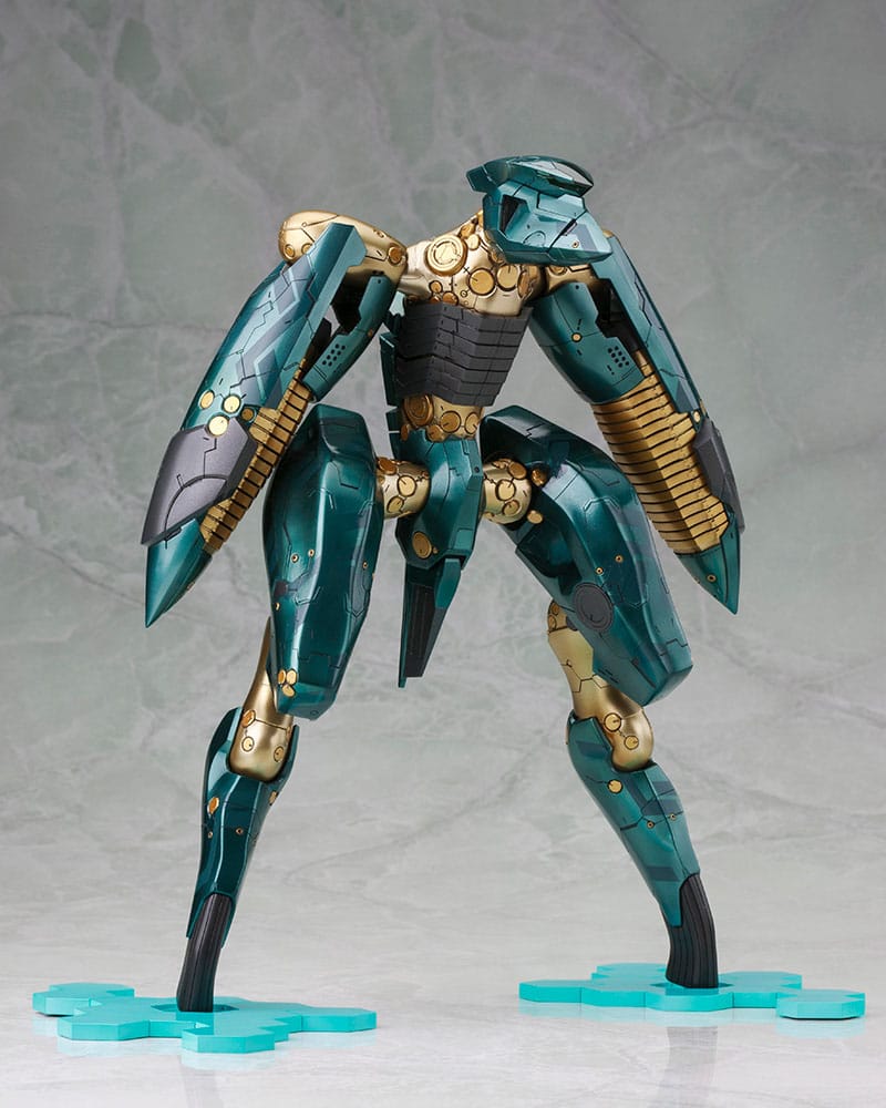 Metal Gear Solid 4 Plastic Model Kit 1/100 Metal Gear Ray 21 cm 