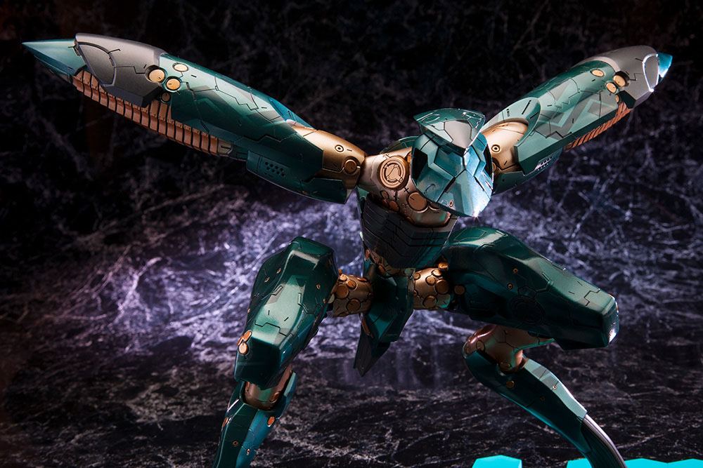 Metal Gear Solid 4 Plastic Model Kit 1/100 Metal Gear Ray 21 cm 