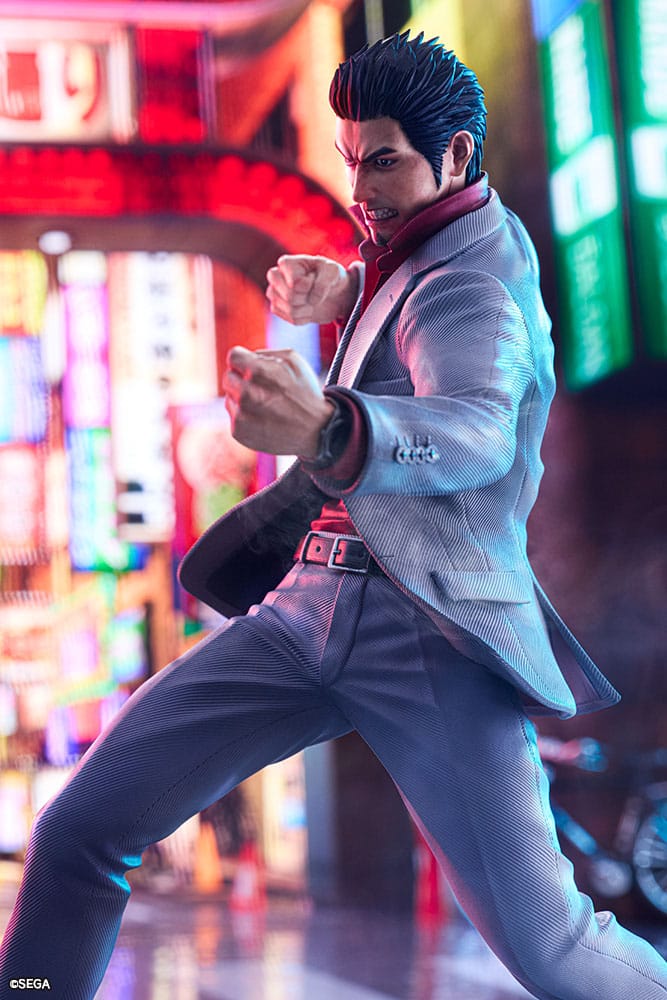 Like a Dragon PVC Statue 1/6 Kazuma Kiryu 29 cm   