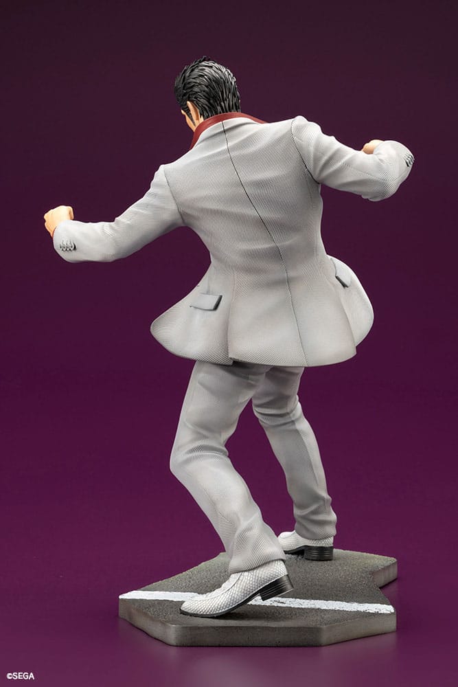 Like a Dragon PVC Statue 1/6 Kazuma Kiryu 29 cm   