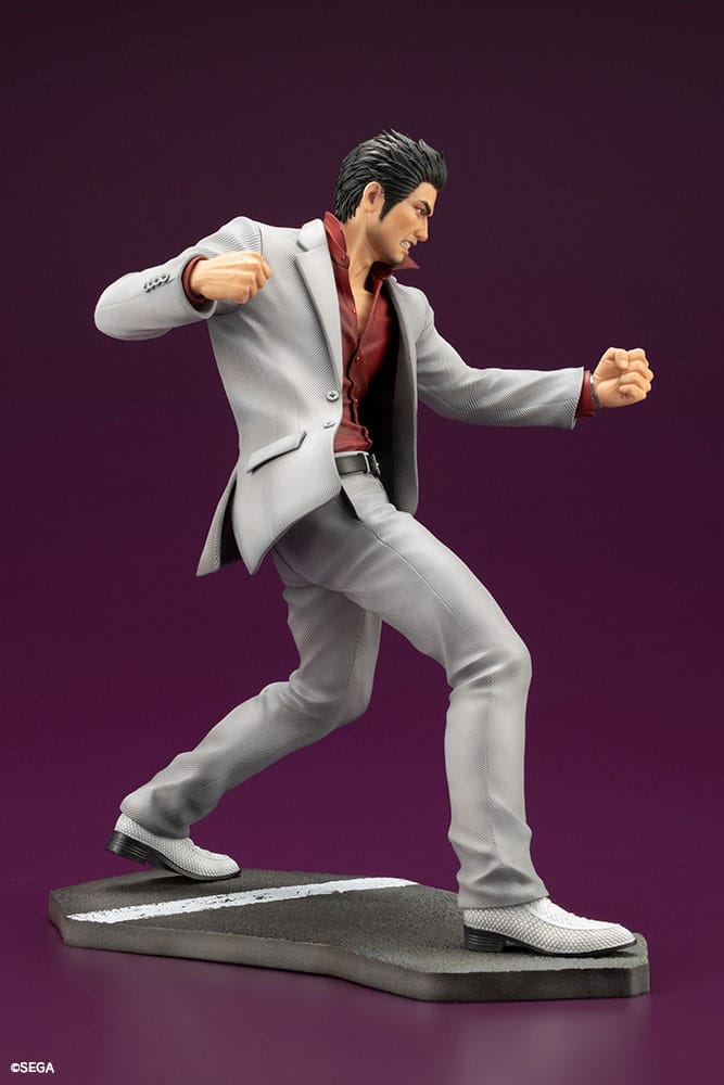 Like a Dragon PVC Statue 1/6 Kazuma Kiryu 29 cm   