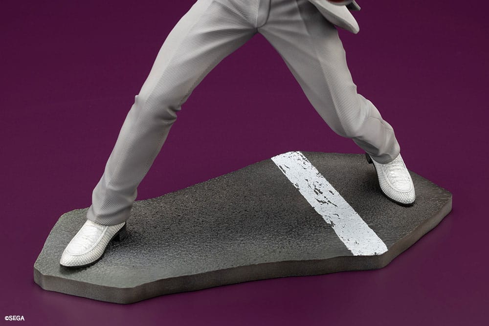 Like a Dragon PVC Statue 1/6 Kazuma Kiryu 29 cm   