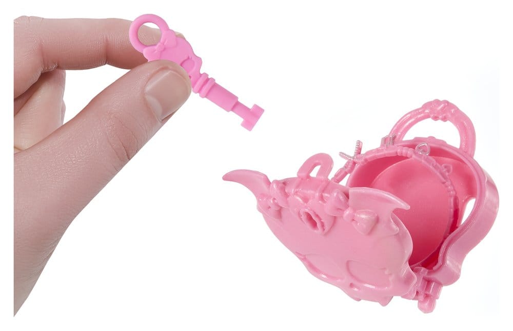 Monster High Skulltimate Secrets Puppe Destination: Gore-geous Oasis - Draculaura