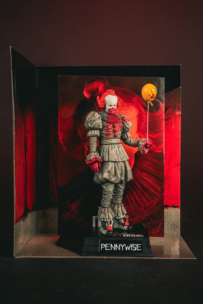Es Welcome to Derry Movie Maniacs Figur Pennywise (Bloody) 16 cm