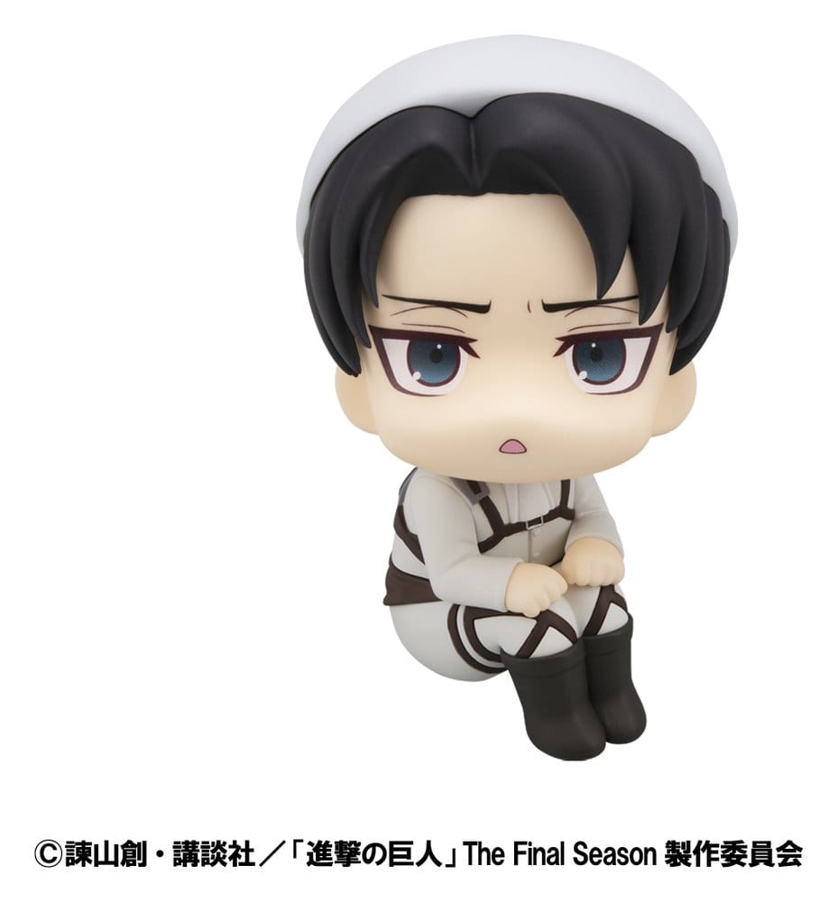 Attack on Titan Look Up PVC Statuen Levi Cleaning up Ver. & Mikasa Ackerman (with gift) 11 cm           